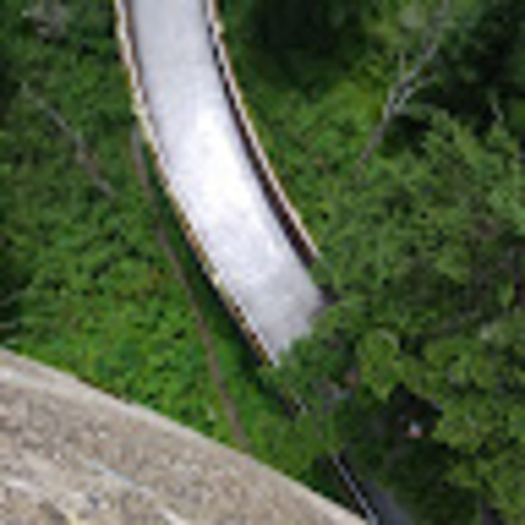 Meet your Posher, Lauren - Picture 1 of 1